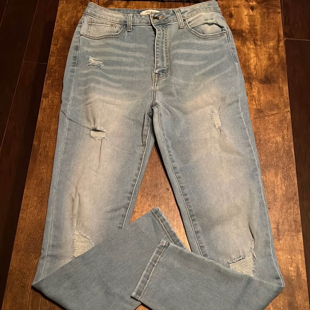 Forever 21 High waisted Jeans.